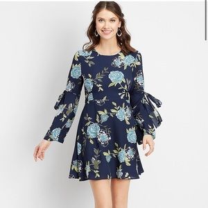 Maurices NWT bell sleeve floral dress size M